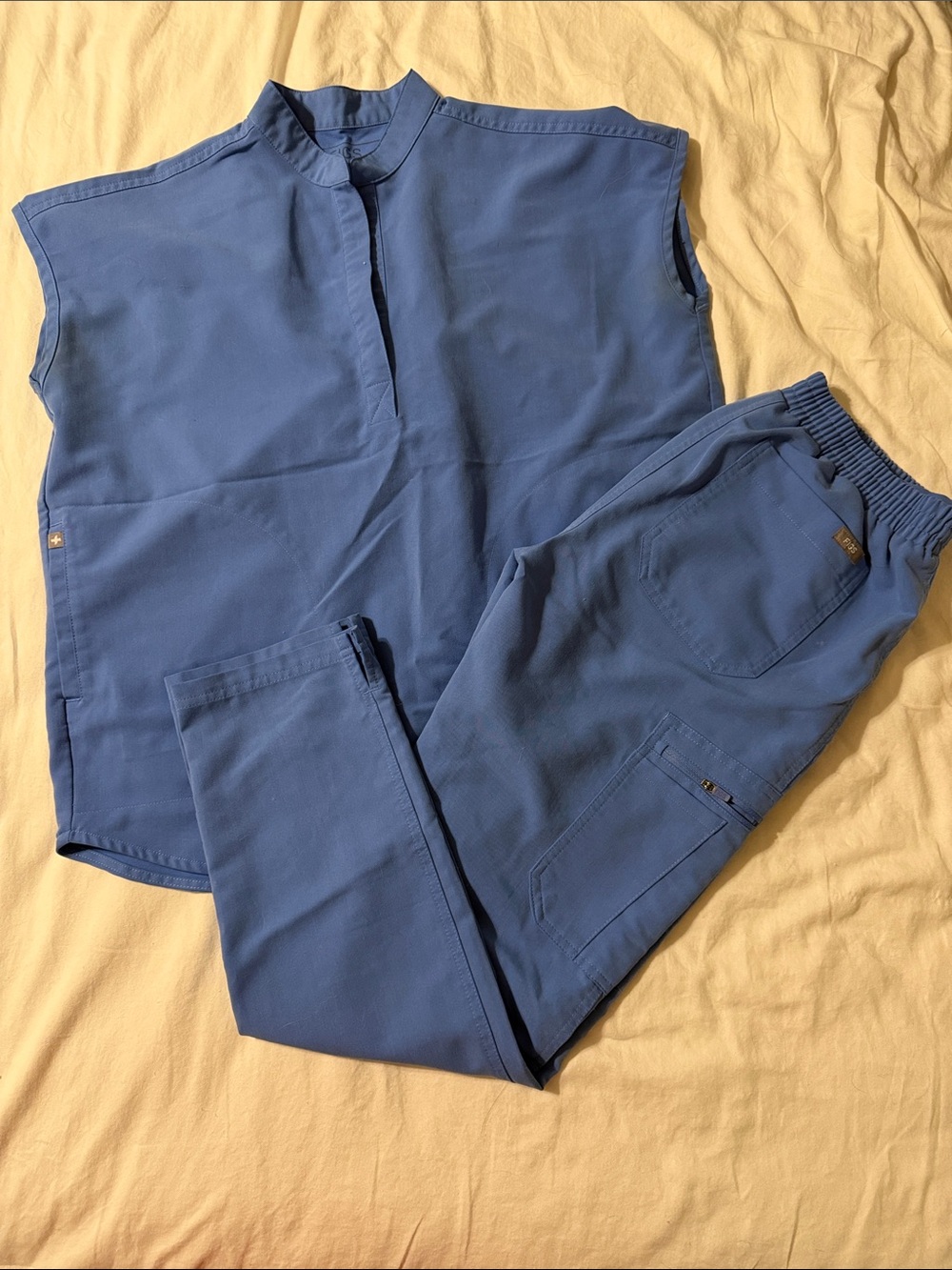 Figs Women’s  Scrub Set